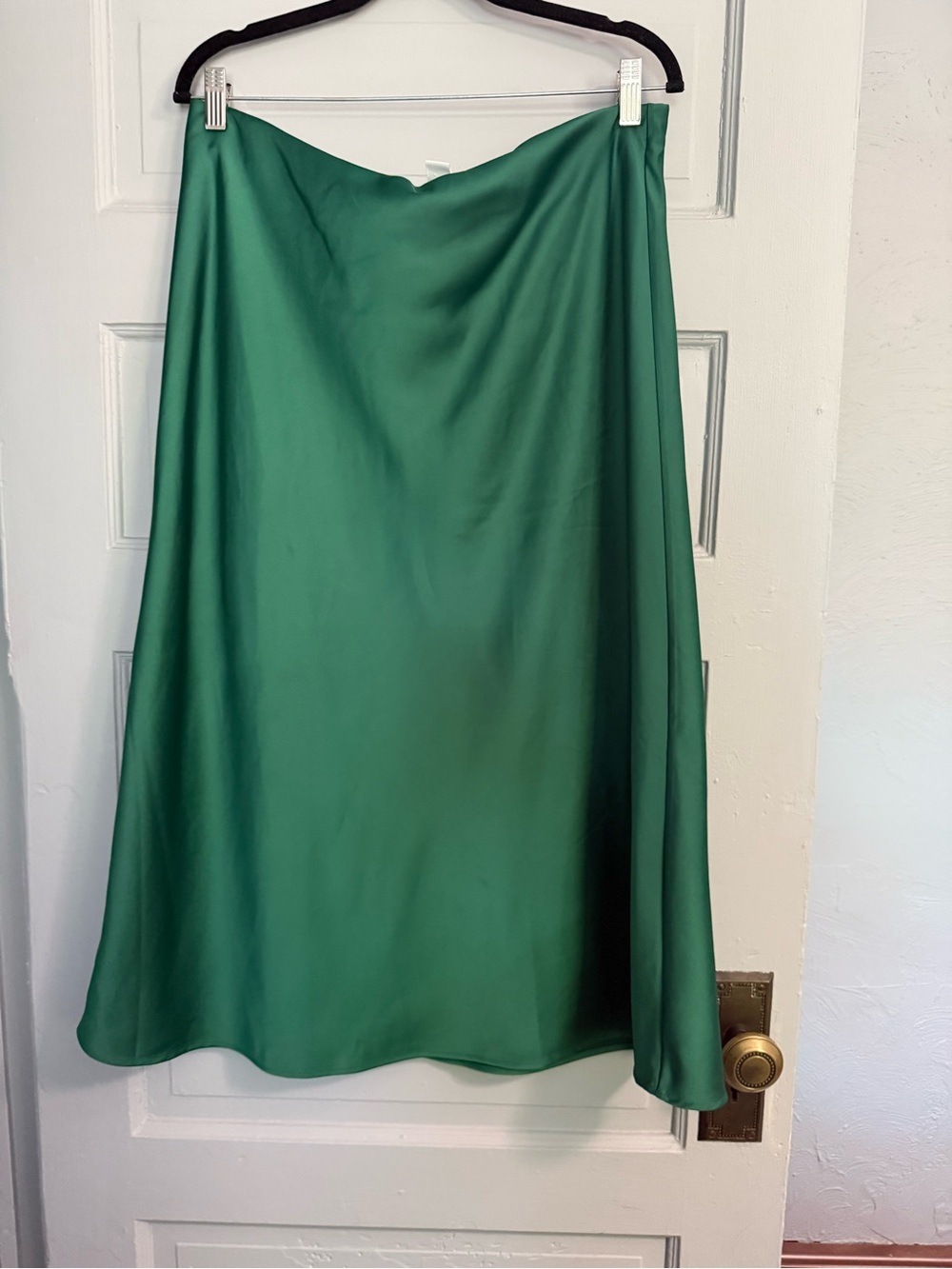 H and M midi skirt green size L